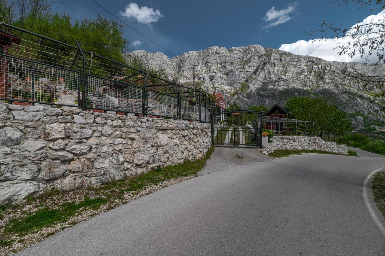 Holiday Village Ostrog Nikšić Exterior foto